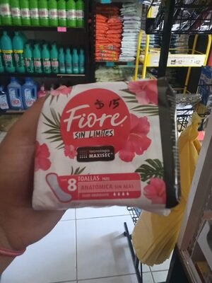 TOALLA FEM. FIORE S/A 12/8 PZAS.